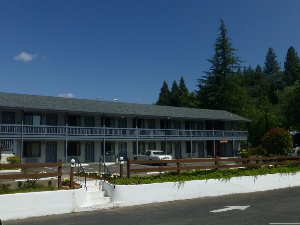 بليسرفيل Gold Country Inn المظهر الخارجي الصورة